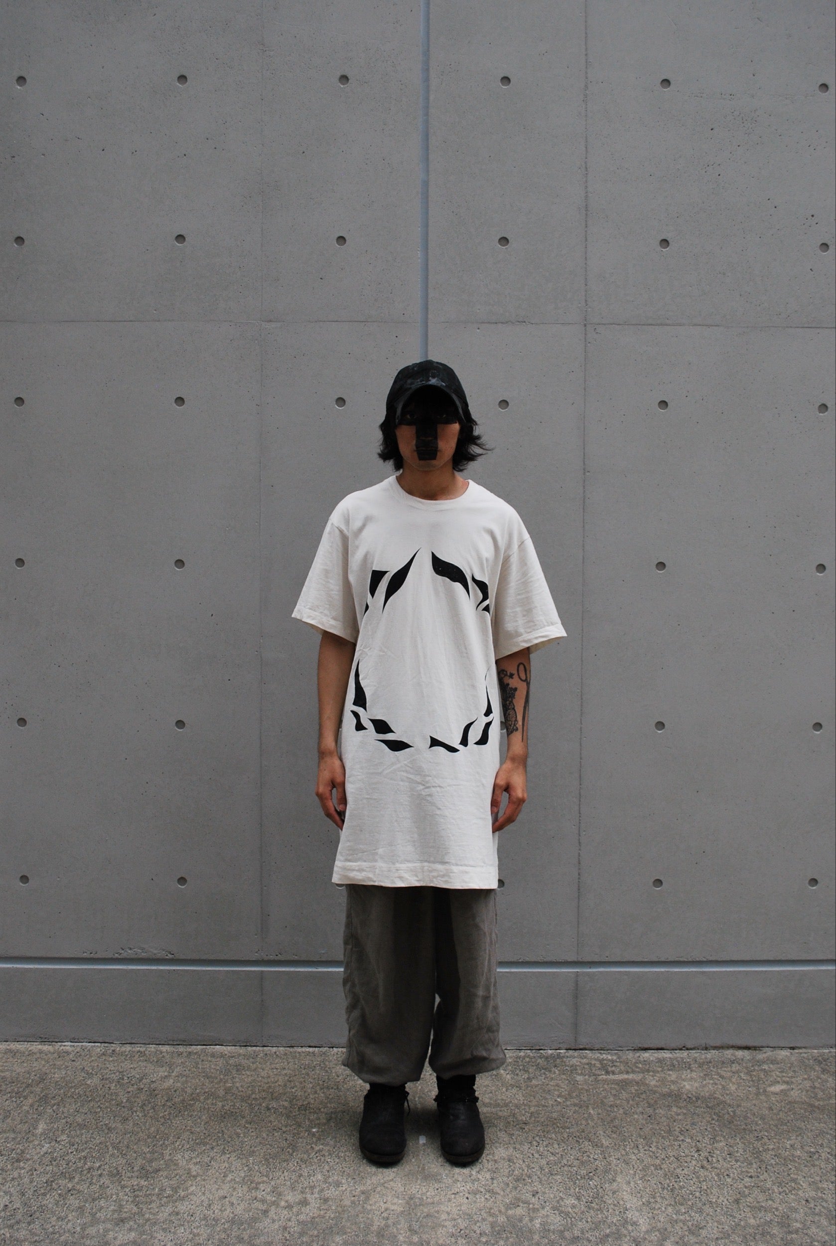 HIDE S/S TEE