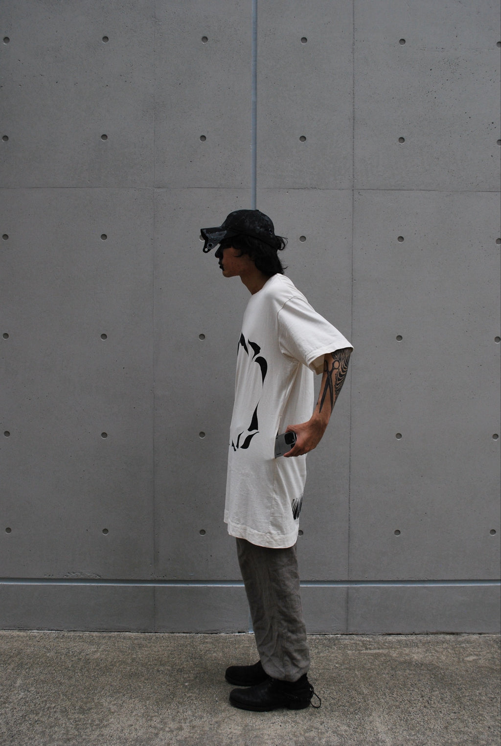 HIDE S/S TEE