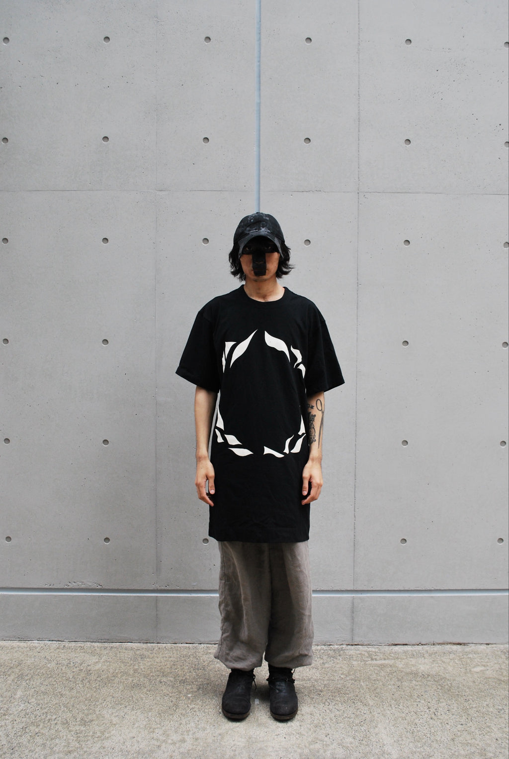 HIDE S/S TEE