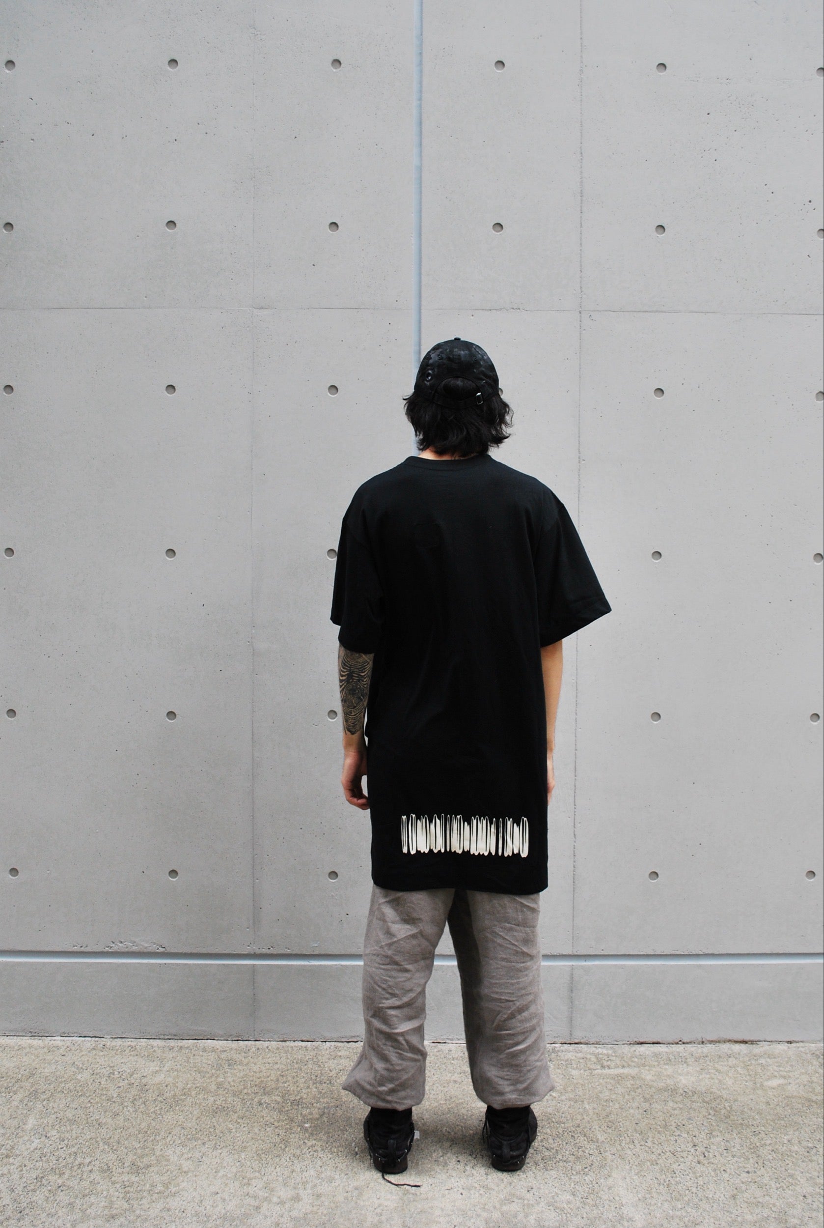 HIDE S/S TEE