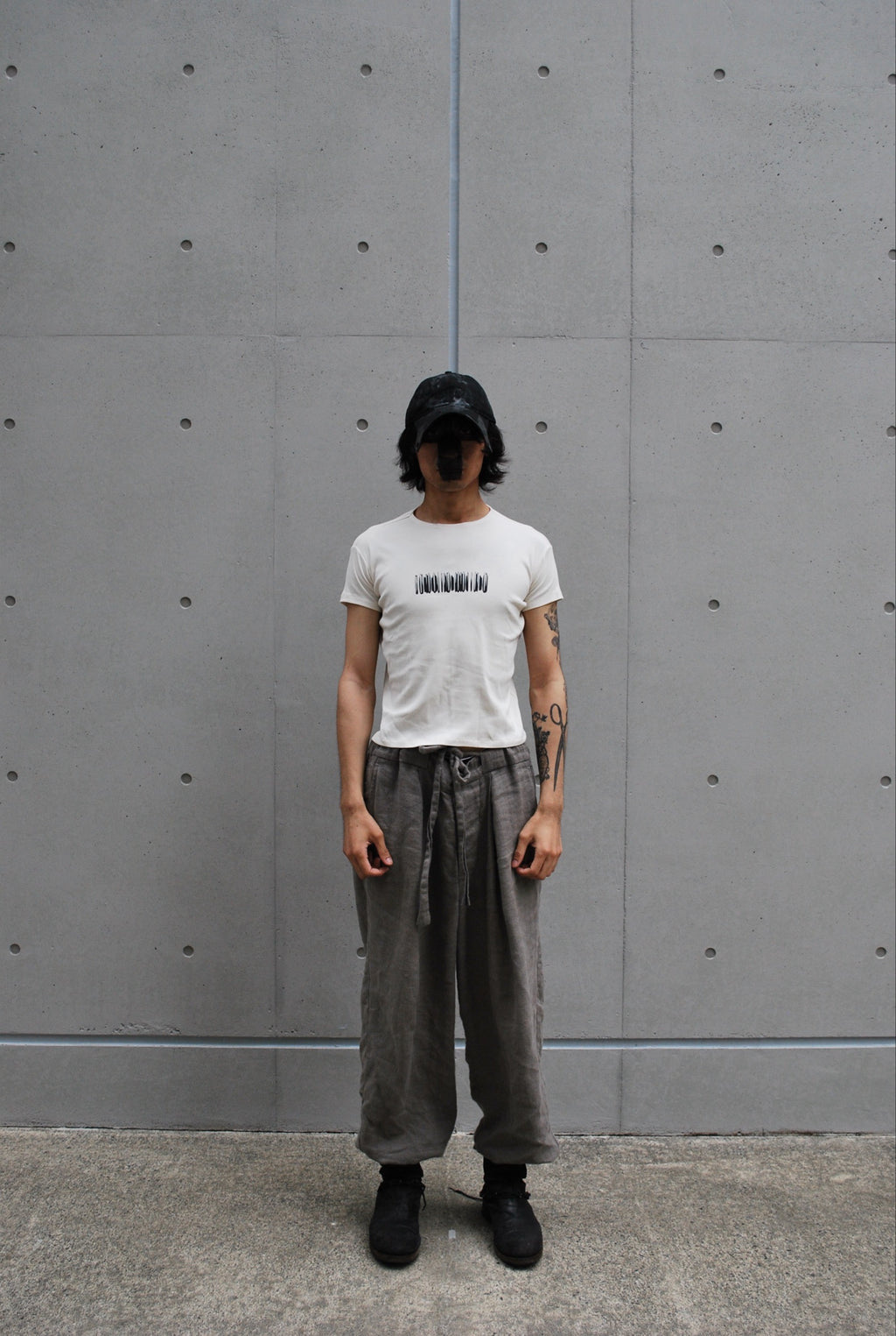 SEEK S/S TEE
